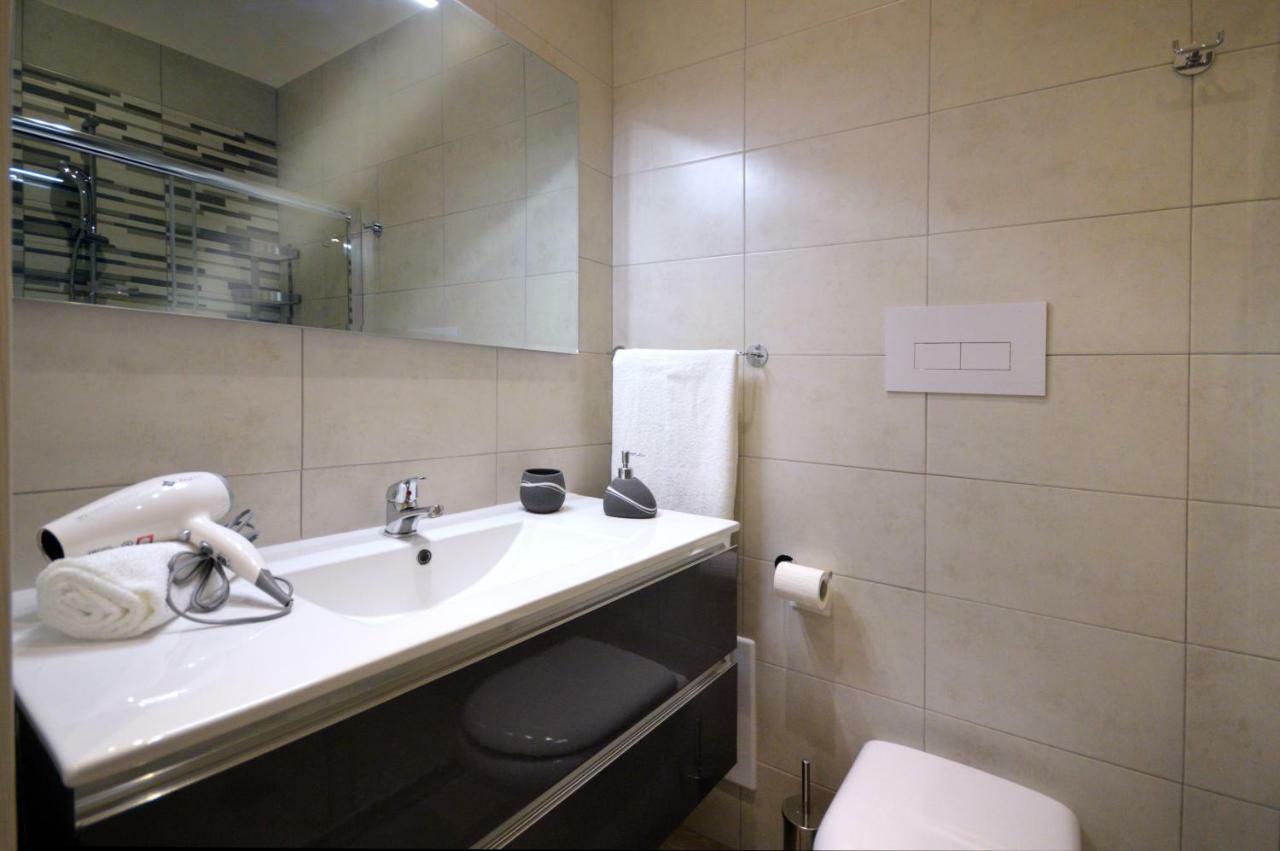 Alexandra Exclusive Apartment Naples Exterior photo
